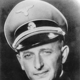Adolf Eichmann byl na svého podřízeného Brunnera velmi hrdý
Adolf Eichmann byl na svého podřízeného Brunnera velmi hrdý