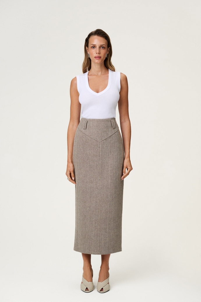 Adoore, 160 eur
Adoore, 160 eur