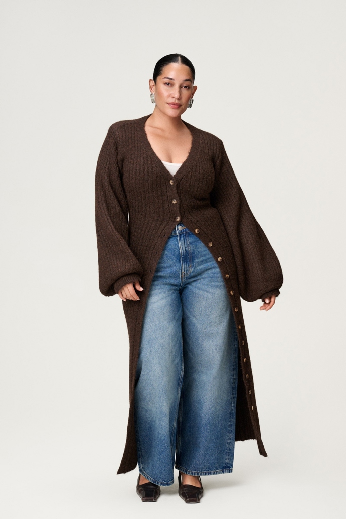 Adoore, 175 eur
Adoore, 175 eur