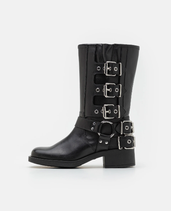 Aldo, 5860 Kč
Aldo, 5860 Kč