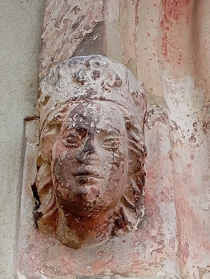 Když Karel IV. vážně onemocněl, vydala se pěšky z Karlštejna do Prahy ke svatému Vítu. Její okázalá víra i odhodlání posílily obraz oddané manželky, která byla ochotná obětovat pohodlí i zdraví.
Když Karel IV. vážně onemocněl, vydala se pěšky z Karlštejna do Prahy ke svatému Vítu. Její okázalá víra i odhodlání posílily obraz oddané manželky, která byla ochotná obětovat pohodlí i zdraví.