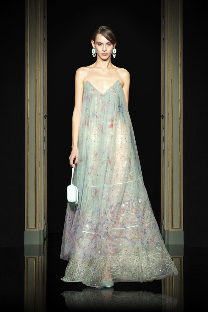 Armani Privé haute couture, jaro/léto 2021
