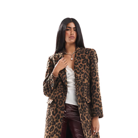 Leopardí kabát, ASOS, 2407 Kč
Leopardí kabát, ASOS, 2407 Kč