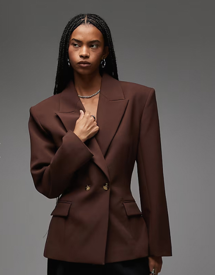 Sako s vycpávkami, Asos, 2125 Kč 
