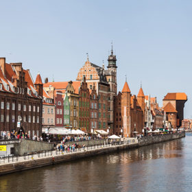 Procházka podél řeky vás uchvátí.
Procházka podél řeky vás uchvátí.