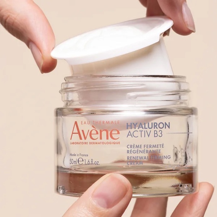 Krém proti vráskám, Avène, 879 Kč
