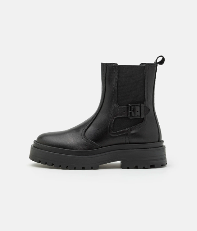 Barbour, 4540 Kč
