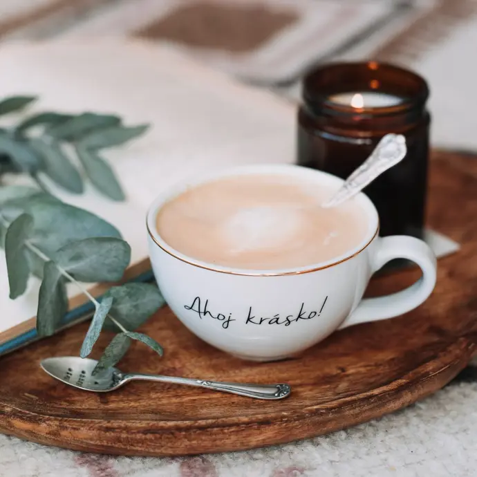 Porcelánový hrnek Ahoj krásko, Bella Rose, 354 Kč
