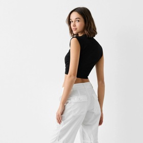 Kalhoty: Bershka, 549 Kč
Kalhoty: Bershka, 549 Kč