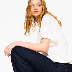 Bershka Oversized tričko 500 Kč
Bershka Oversized tričko 500 Kč
