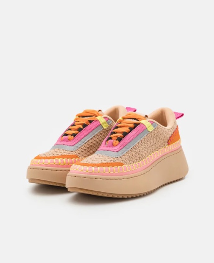 Tenisky na platformě, Steve Madden, 2 770 Kč
