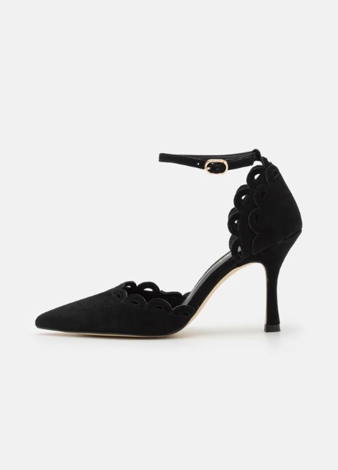 Zdobené černé lodičky, TWINSET, 2 408 Kč
