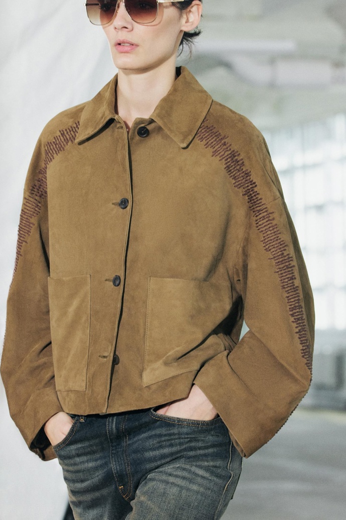 Bunda, Zara, 2299 Kč
Bunda, Zara, 2299 Kč