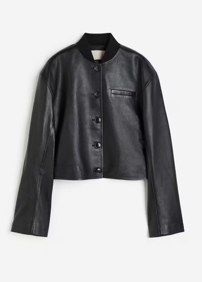 Kožená bunda, H&M, 7 299 Kč
