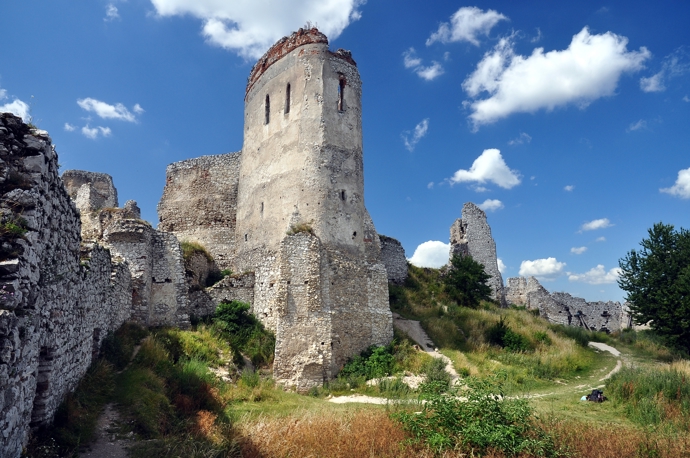 Zřícenina čachtického panství je otevřena turistům
Zřícenina čachtického panství je otevřena turistům