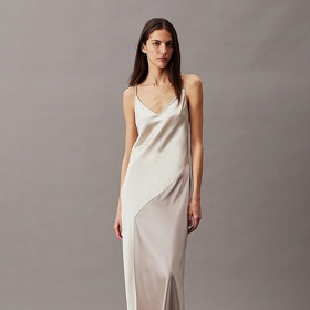 Šaty, Calvin Klein, 6 890 Kč
Šaty, Calvin Klein, 6 890 Kč