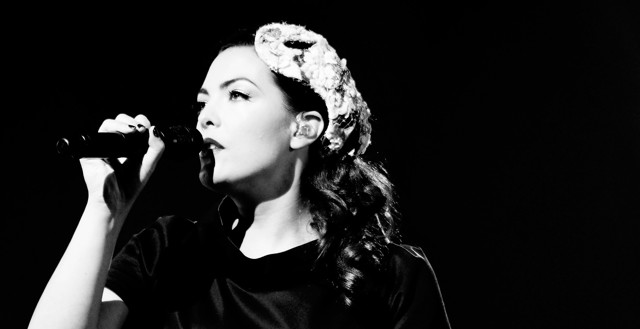 Caro Emerald přiváží do Prahy nevídaný ohňostroj emocí Caro Emerald přiváží do Prahy nevídaný ohňostroj emocí