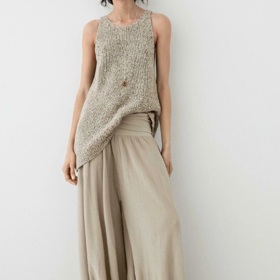 Lehké harémky, Massimo Dutti, 2 399 Kč
Lehké harémky, Massimo Dutti, 2 399 Kč