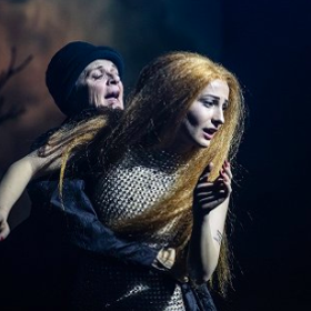 Herečka exceluje na prknech Národního divadla
Herečka exceluje na prknech Národního divadla