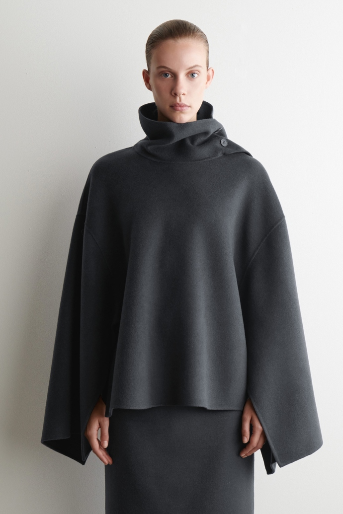 Cos, 179 eur

