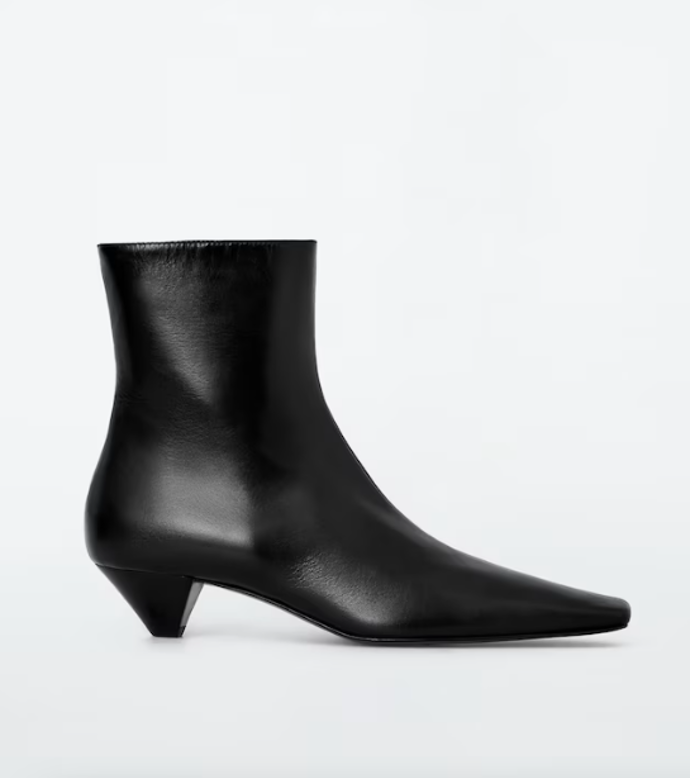 COS, 195 eur
