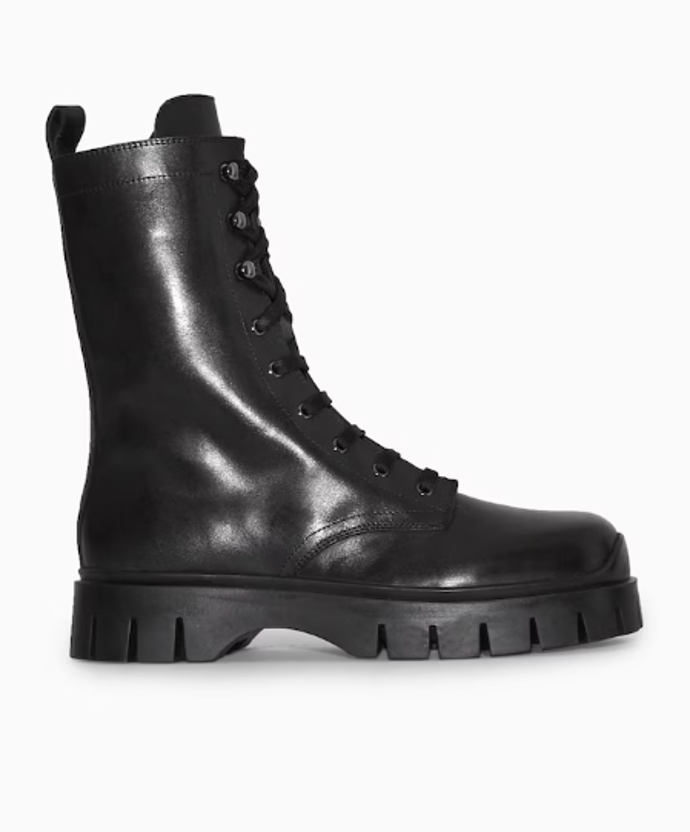 COS, 275 eur
