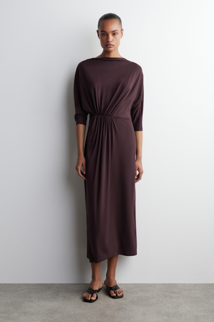 Cos, 89 eur
Cos, 89 eur