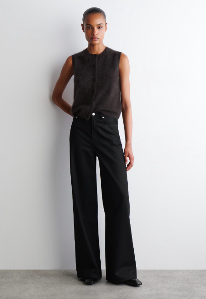 COS, 99 eur
COS, 99 eur