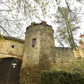 Zelena Hora potřebuje nutné opravy.
Zelena Hora potřebuje nutné opravy.