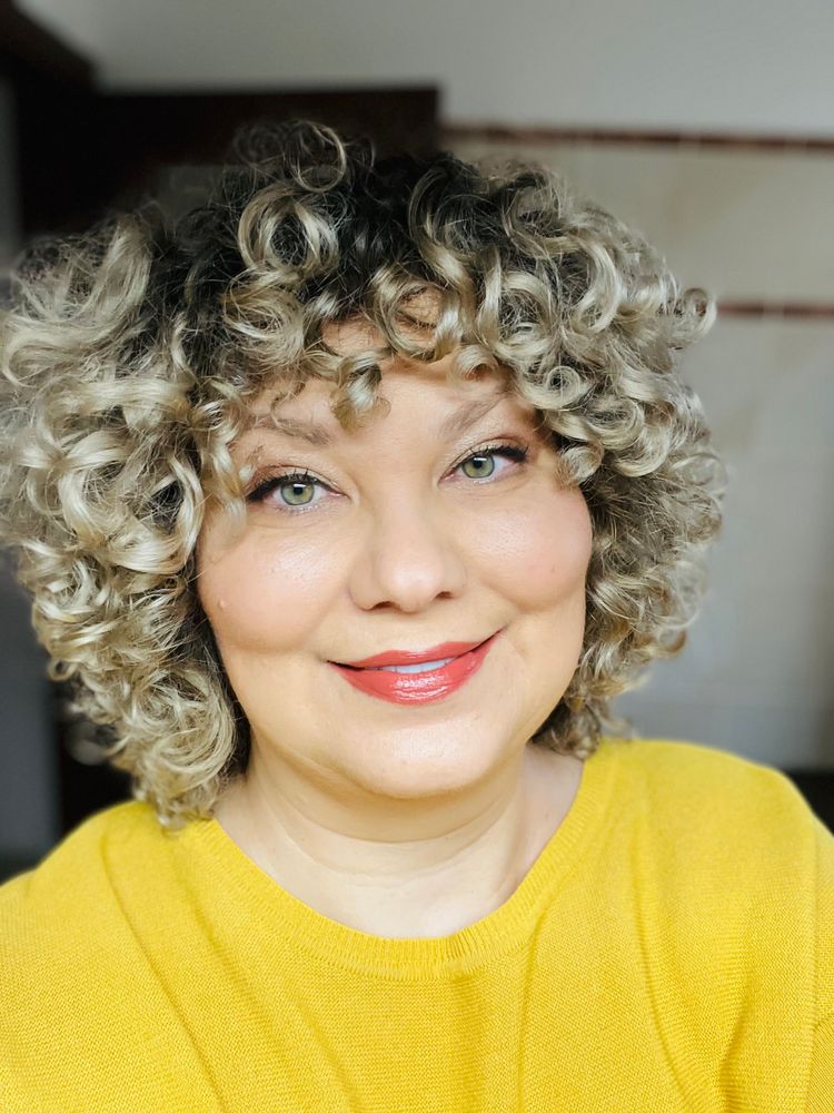 “Jsem nevyléčitelně nemocná a nevím, jak to říct těm, které miluji nejvíc,” je bezradná Mirka. Poradí psychoterapeutka Dagmar Pechová “Jsem nevyléčitelně nemocná a nevím, jak to říct těm, které miluji nejvíc,” je bezradná Mirka. Poradí psychoterapeutka Dagmar Pechová