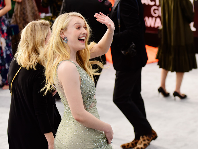 Její hvězdná kariéra jen stoupala a Dakota Fanning dodnes hraje.
Její hvězdná kariéra jen stoupala a Dakota Fanning dodnes hraje.