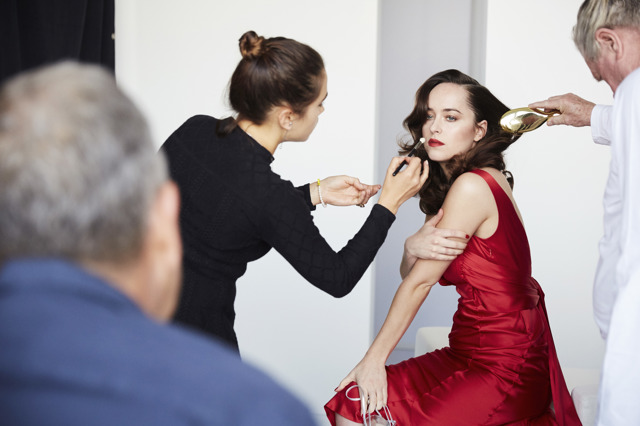 Irina Shayk a Dakota Johnson se nesvlékly pro kampaň na spodní prádlo Irina Shayk a Dakota Johnson se nesvlékly pro kampaň na spodní prádlo