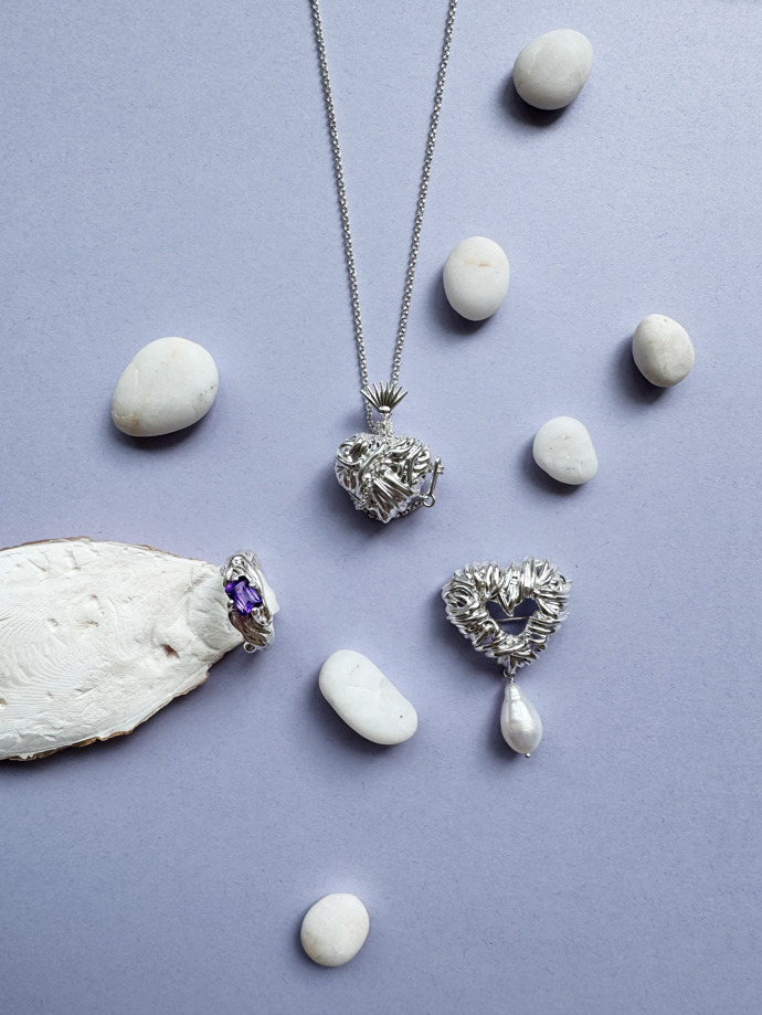 Značka Blueberries Jewelry designérky Markéty Richterové představila na Designbloku kolekci šperků Love Forever.
