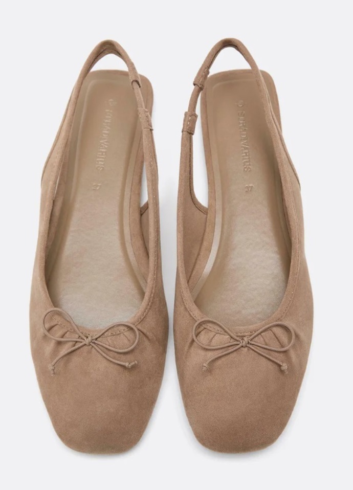 Baleríny, Stradivarius, 599 Kč
