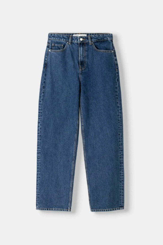 Mom jeans, Bershka, 479 Kč
