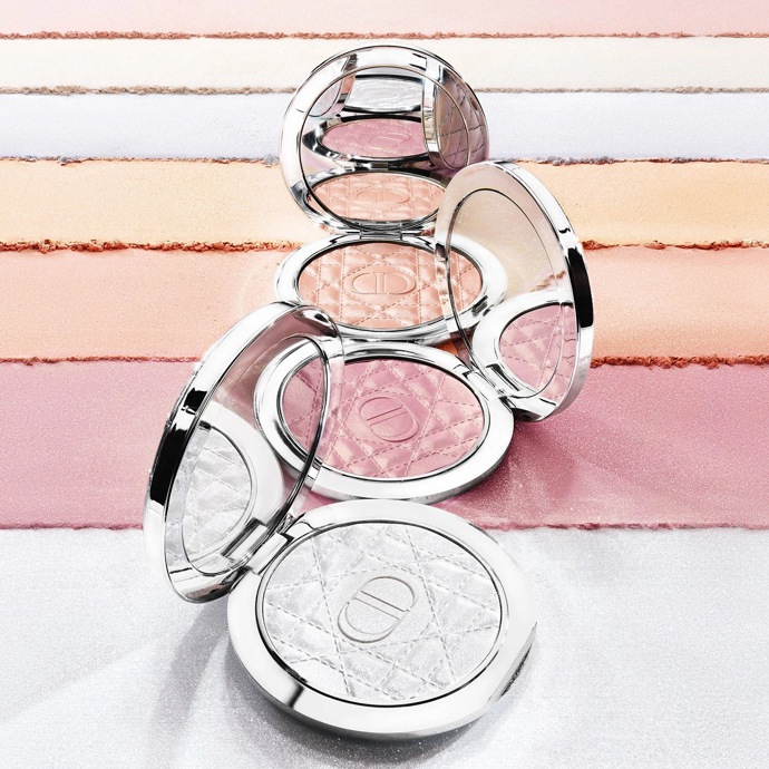 Rozjasňovač, Dior, 1500 Kč
