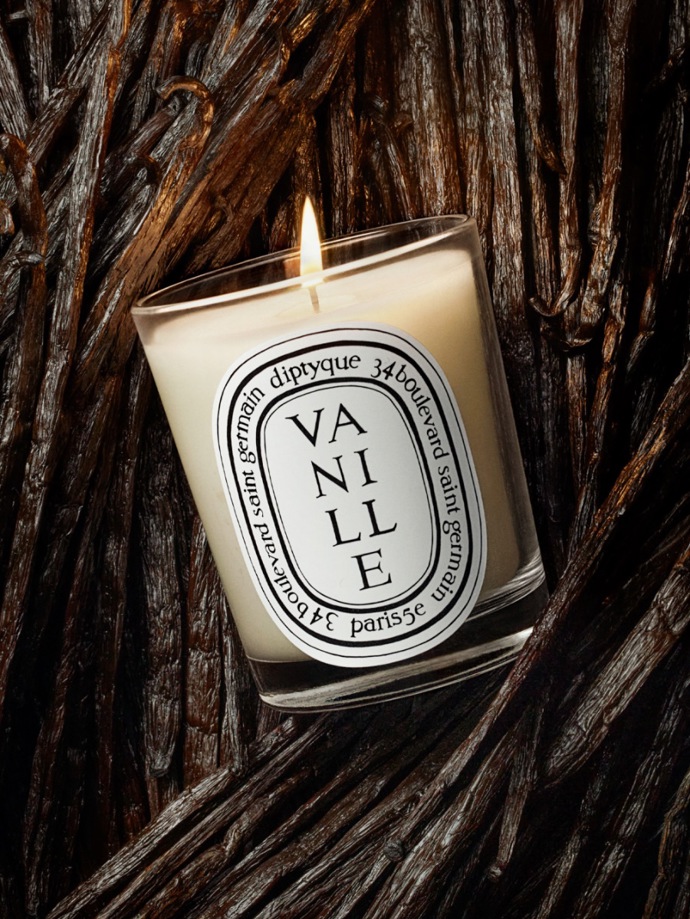 Vonná svíčka, Diptyque, 60 EUR
Vonná svíčka, Diptyque, 60 EUR
