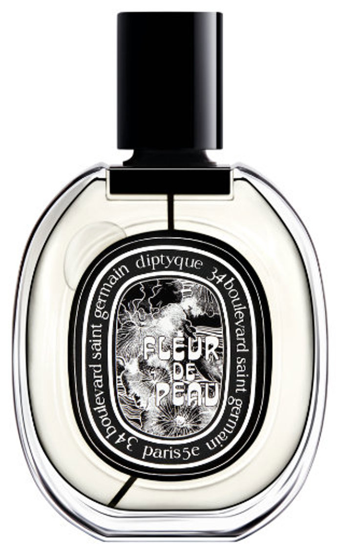 Diptyque Fleur de Peau s vůní aldehydů, bergamotu, růžového pepře, kosatce, pižma, růže a šedé ambry, 75 ml, 4350 Kč
