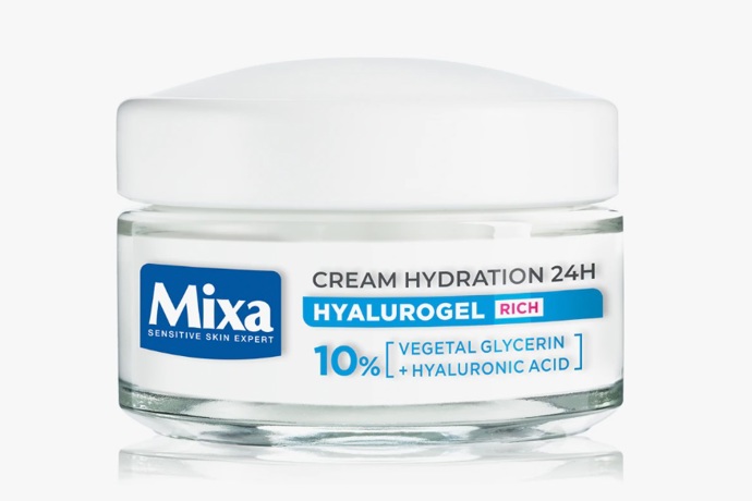 Intenzivně hydratační denní krém s kyselinou hyaluronovou, Mixa, 262 Kč
