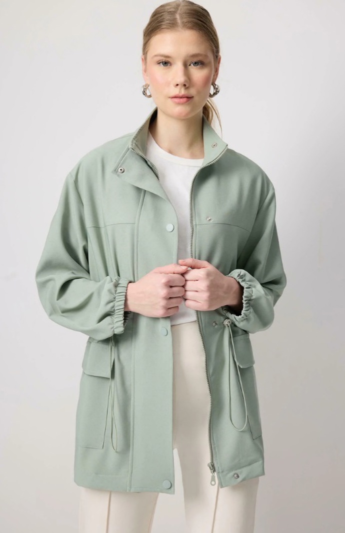 Mentolově zelená parka, Touché Privé, 1 721 Kč
