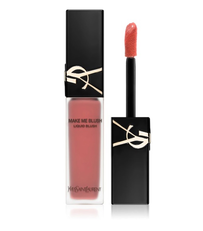 Tekutá tvářenka, Yves Saint Laurent, 900 Kč
