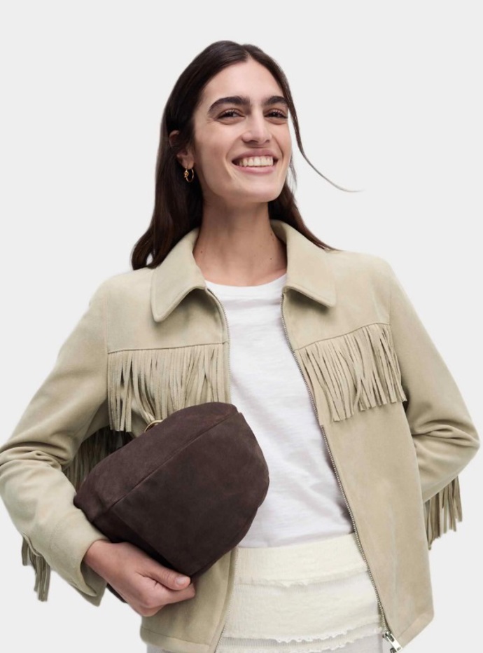 Bunda s třásněmi, Marks & Spencer, 1 159 Kč
