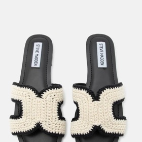 Dámské pantofle, Steve Madden, 2 290 Kč
Dámské pantofle, Steve Madden, 2 290 Kč