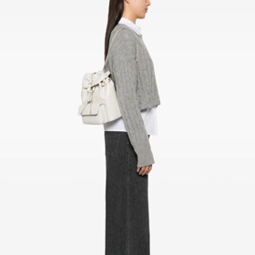 Batoh, Furla, 445 EUR
Batoh, Furla, 445 EUR
