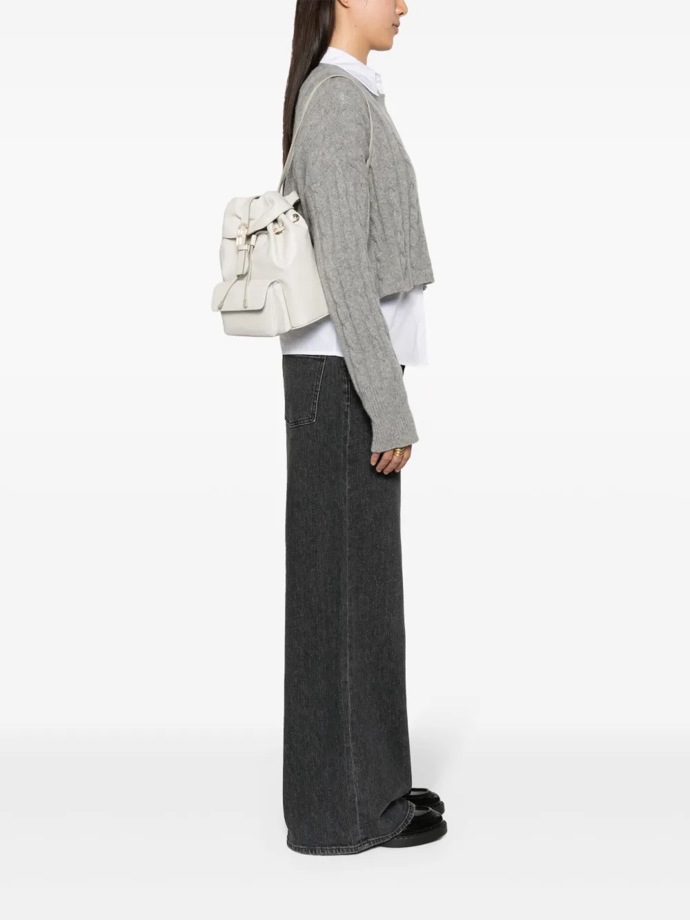 Batoh, Furla, 445 EUR
Batoh, Furla, 445 EUR