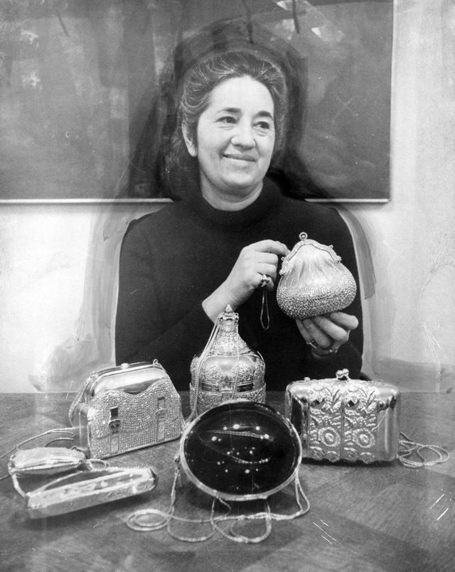 Zemřela návrhářka ikonických kabelek Judith Leiber