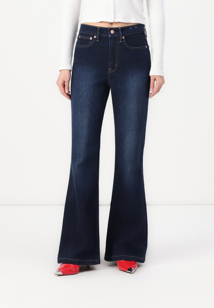 Gap, 1630 Kč (prodává Zalando, produkt pořídíte v rámci Dnů Marianne s 25% slevou)
Gap, 1630 Kč (prodává Zalando, produkt pořídíte v rámci Dnů Marianne s 25% slevou)