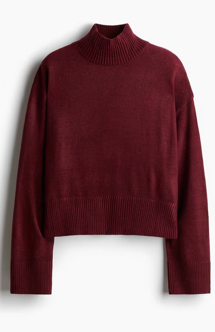 Svetr z jemného úpletu s vysokým límcem, H&M, 359 Kč
