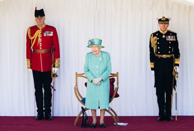 Opožděná oslava aneb Proč britští panovníci slaví narozeniny dvakrát v roce? Opožděná oslava aneb Proč britští panovníci slaví narozeniny dvakrát v roce?