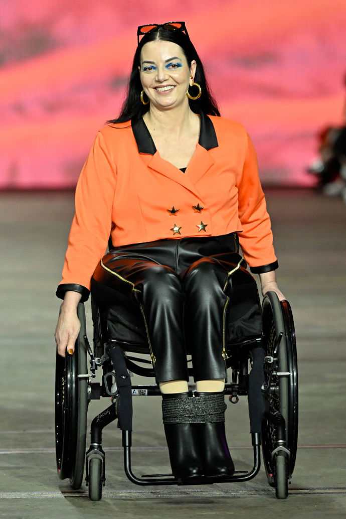 Za tímto modelem stojí značka Christina Stephens.
Za tímto modelem stojí značka Christina Stephens.